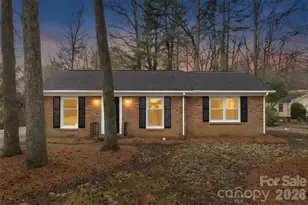 6924 Woodfield Dr, Charlotte, NC 28215 - Photo 2