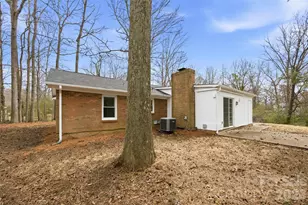 6924 Woodfield Dr, Charlotte, NC 28215 - Photo 26