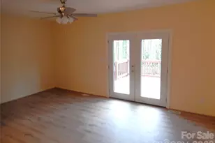 547 Brent Rd, Raleigh, NC 27606 - Photo 2