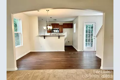 6207 Thompson Brook Lane, Charlotte, NC 28212 - Photo 2