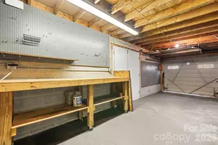 142 Pearson Dr, Morganton, NC 28655 - Photo 30