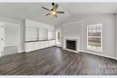112 N Woodcliff Lane, Mount Holly, NC 28120 - Photo 2