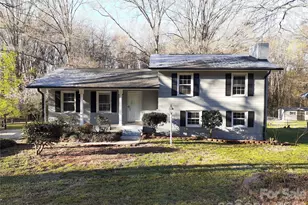 1638 W Colonial Dr, Salisbury, NC 28144 - Photo 1