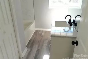 1638 W Colonial Dr, Salisbury, NC 28144 - Photo 10