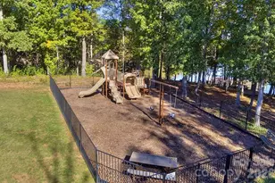 8238 Merryvale Ln, Charlotte, NC 28214 - Photo 38