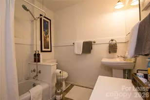 109 Pearson Dr, Asheville, NC 28801 - Photo 10