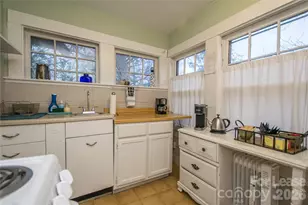 109 Pearson Dr, Asheville, NC 28801 - Photo 6