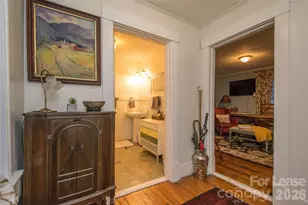 109 Pearson Dr, Asheville, NC 28801 - Photo 8