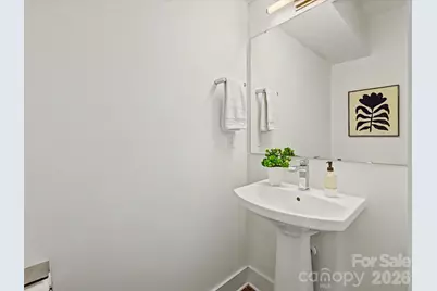 139 S Bruns Avenue, Charlotte, NC 28208 - Photo 12