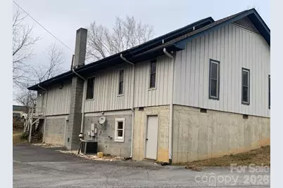 1001 Greenville Highway #6, Hendersonville, NC 28792 - Photo 10