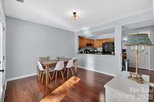 3706 Selwyn Farms Ln, Charlotte, NC 28209 - Photo 6