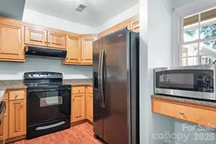 3706 Selwyn Farms Ln, Charlotte, NC 28209 - Photo 18