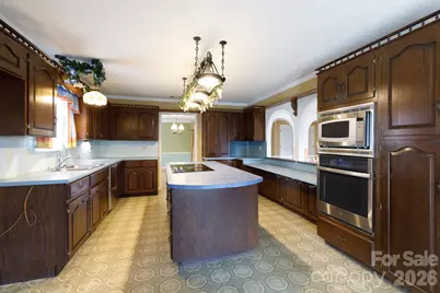 2025 Creekwood Drive, York, SC 29745 - Photo 10