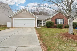 2457 Marthas Ridge Dr, Statesville, NC 28625 - Photo 1