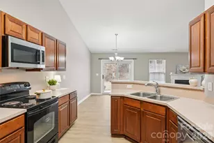 2457 Marthas Ridge Dr, Statesville, NC 28625 - Photo 12