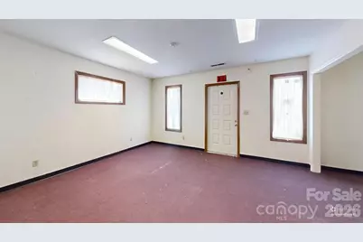 117 Doctors Park, Lincolnton, NC 28092 - Photo 4