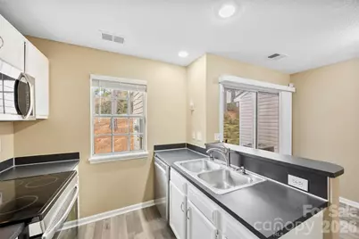 3105 Summercroft Lane, Charlotte, NC 28269 - Photo 6