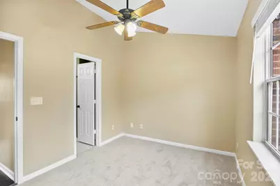 3105 Summercroft Lane, Charlotte, NC 28269 - Photo 18