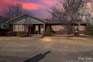 204 Fernwood Dr, Rutherfordton, NC 28139 - Photo 6