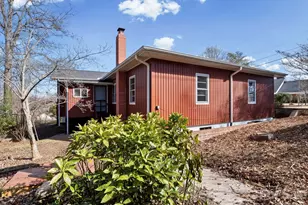 204 Fernwood Dr, Rutherfordton, NC 28139 - Photo 6
