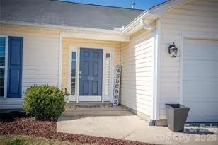 129 New River Dr, Fletcher, NC 28732 - Photo 2