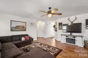 129 New River Dr, Fletcher, NC 28732 - Photo 8