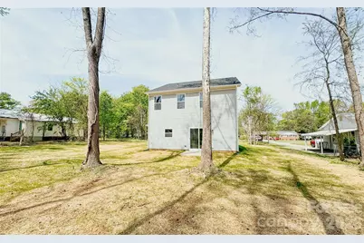 304 Woodside Drive, Harrisburg, NC 28075 - Photo 4