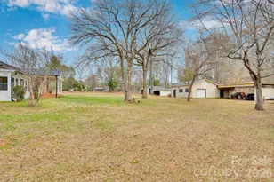 6125 Holland Dr, Clover, SC 29710 - Photo 18