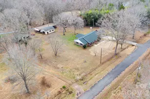 6125 Holland Dr, Clover, SC 29710 - Photo 20