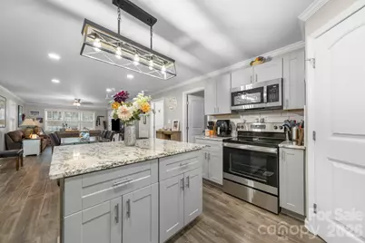 211 E Ohio Avenue, Bessemer City, NC 28016 - Photo 16