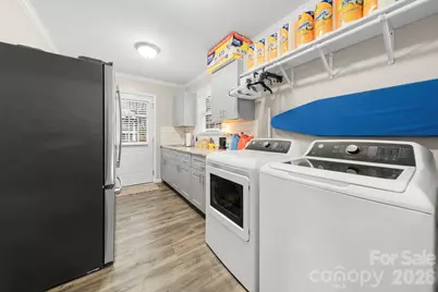 211 E Ohio Avenue, Bessemer City, NC 28016 - Photo 26