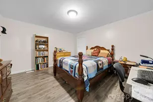 211 E Ohio Ave, Bessemer City, NC 28016 - Photo 24