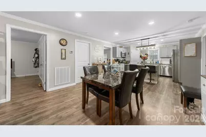 211 E Ohio Avenue, Bessemer City, NC 28016 - Photo 10