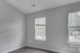 8215 Circle Tree Ln, Charlotte, NC 28277 - Photo 12