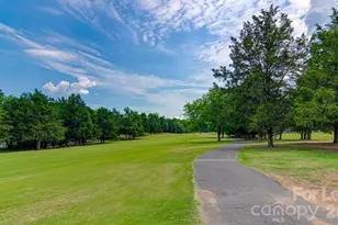 8215 Circle Tree Ln, Charlotte, NC 28277 - Photo 18