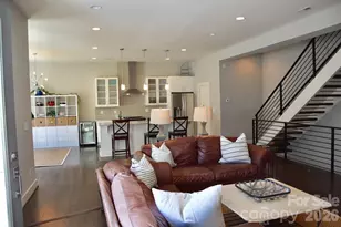 916 Westbrook Dr, Charlotte, NC 28202 - Photo 14