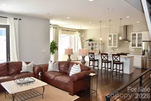 916 Westbrook Dr, Charlotte, NC 28202 - Photo 10