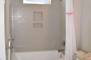 916 Westbrook Dr, Charlotte, NC 28202 - Photo 24