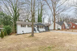 915 Crestmere St, Charlotte, NC 28208 - Photo 24