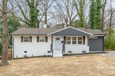 915 Crestmere Street, Charlotte, NC 28208 - Photo 1