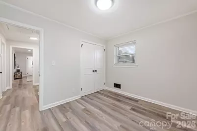 915 Crestmere Street, Charlotte, NC 28208 - Photo 18