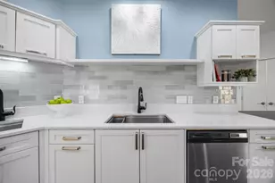 184 High Lake Dr, Statesville, NC 28677 - Photo 14