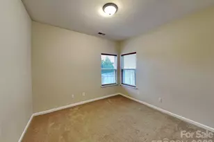 12927 Deaton Hill Dr, Charlotte, NC 28269 - Photo 18