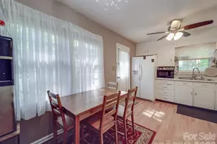 6820 Elm Forest Dr, Charlotte, NC 28212 - Photo 8