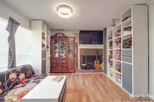 6820 Elm Forest Dr, Charlotte, NC 28212 - Photo 14