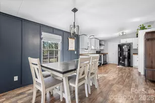 250 Dirt Rd, Taylorsville, NC 28681 - Photo 16