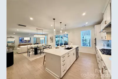 5212 Glenwalk Drive, Charlotte, NC 28269 - Photo 16