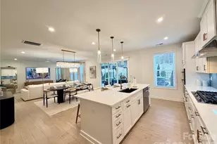 5212 Glenwalk Dr, Charlotte, NC 28269 - Photo 16