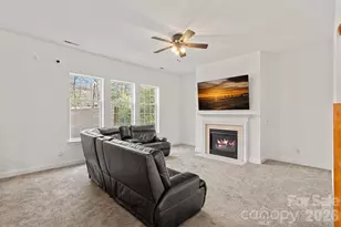 9927 Daufuskie Dr, Charlotte, NC 28278 - Photo 6