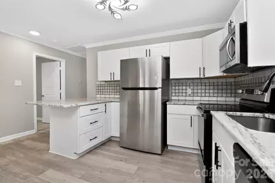 112 Oregon Street, Charlotte, NC 28208 - Photo 6